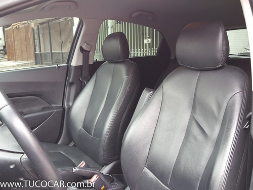 Hyundai Hb20 1.6 Premium (aut) 2014 + Bancos Em Couro