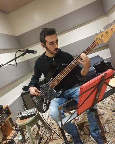 Imagen 7 de 10 de Clases De Bajo-guitarra-ukelele Y Zona Oeste R Mejia
