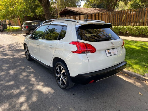 Imagen 7 de 15 de Peugeot 2008 Premier 1
