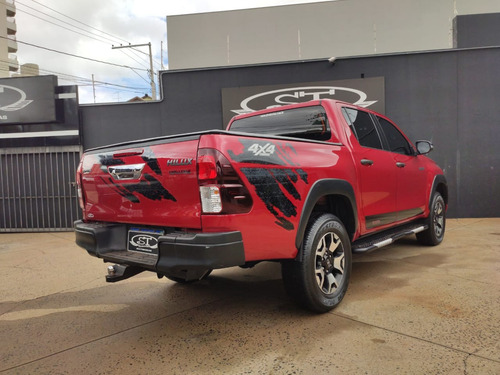 Toyota Hilux 2.8 SR CHALLENGE 4X4 CD 16V DIESEL 4P AUTOMÁTICO