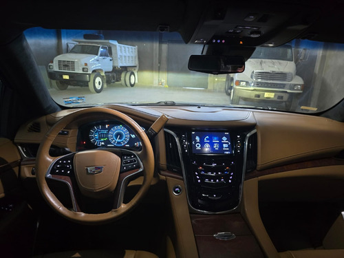 Cadillac Escalade ESV 6.2 Platinum At