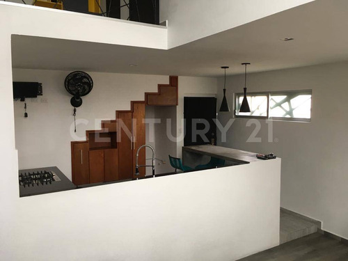 Imagen 5 de 11 de Se Vende Edificio En Nuevo León 100 Colonia Petrolera De Coatzacoalcos, Ver.