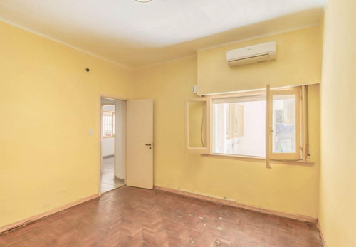 Imagen 14 de 22 de Ph Venta 2 Dormitorios 1 Baño 1 Patio 71 Mts 2 Totales - La Plata