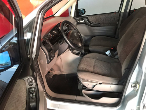 Imagem 12 de 15 de Zafira Elegance 2010 7 Lugares Completa