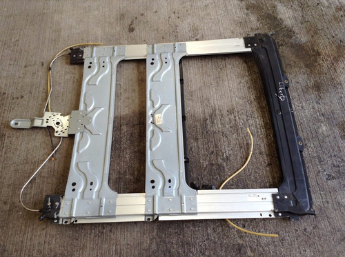 Riel Base De Quemacocos Jeep Liberty Limited 4x4 Mod 02 Oem