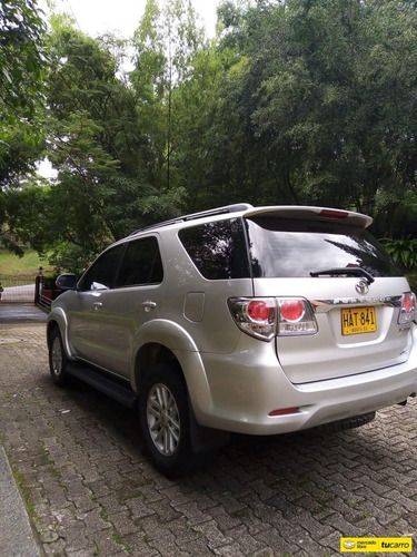 Toyota Fortuner 3.0 Sr5