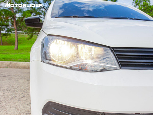 Imagen 14 de 25 de Volkswagen Gol 1.6 Power G6 Extra Full | Permuta / Financia