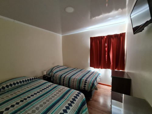 Hostal Con Restaurant Nuevo, Av. Grecia 8hab. 8b.