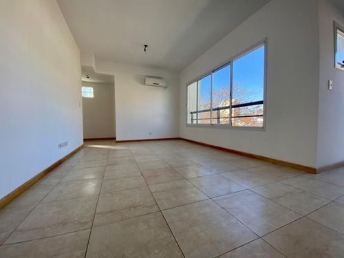 Imagen 1 de 20 de Venta Lugones 1601 2 Ambientes Balcon 300 Metros Subte Urqui