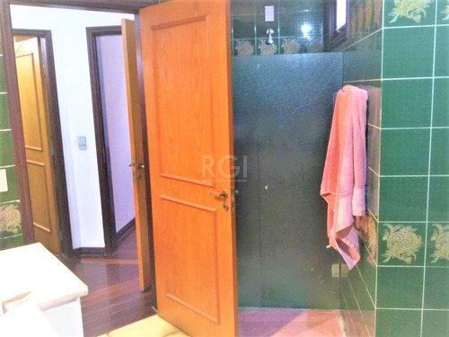 Casa Em Partenon Com 3 Dormitórios - Pj6086