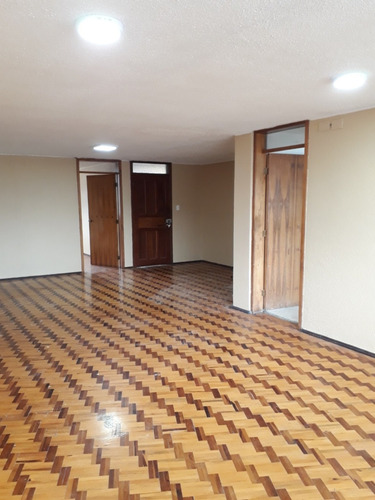 Imagen 2 de 12 de Vendo Departamento En La Magdalena (sur Quito) 137mts.