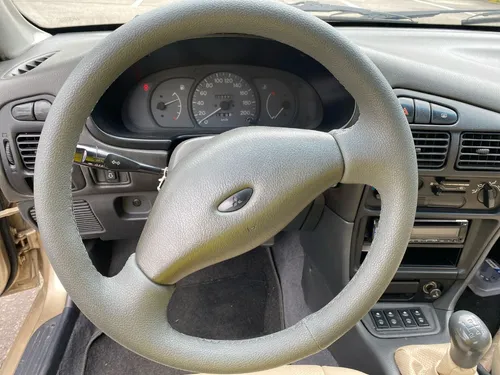 Mitsubishi Lancer 1.3 Gl 4 p