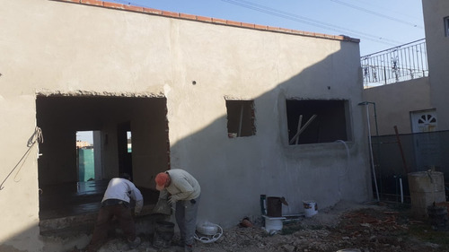 Imagen 2 de 10 de Casa En Barrio Privado En Carlos Spegazzini A Terminar- Venta O Permuta Por Ph Flores