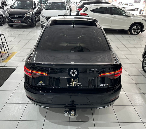 Volkswagen Jetta 1.4 R-line 250 Tsi Flex Aut. 4p