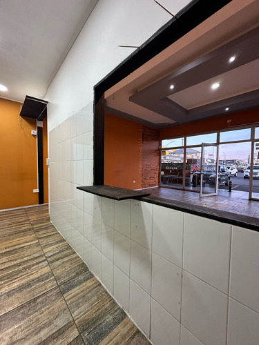Arriendo Local Strepcenter Guillermo Ulriksen (99237)