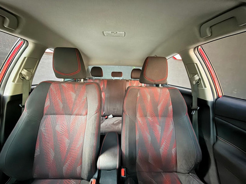 Toyota Yaris S. SEDAN
