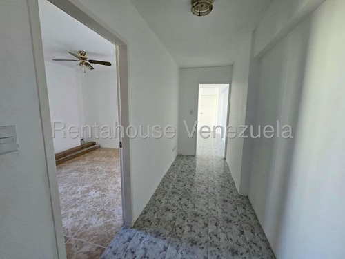 Amplio, Iluminado Apartamento En Venta La Urbina Mls-25-7626 Mv