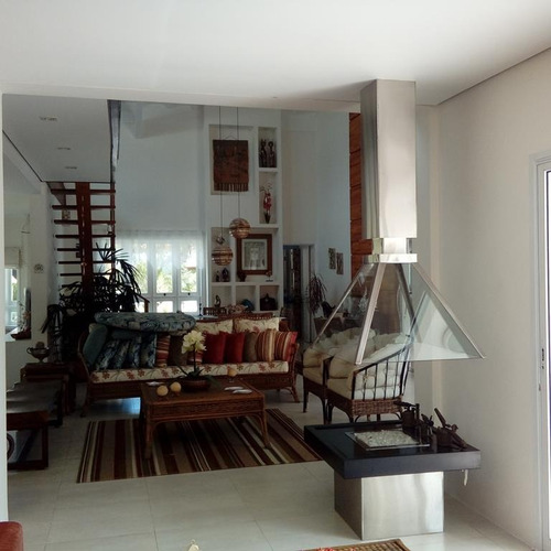 Casa A Venda Em Peruibe Em Condomínio De Alto Padrão