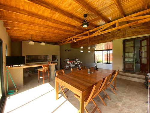 Casa En Venta De 3 Dormitorios Con Pileta En Roldan - Acequias Del Aire