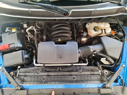 Chevrolet Silverado 5.3 V8 Custom Doble Cabina 4X4 At