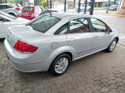 Fiat Linea 2010 1.9 16v Hlx Flex 4p