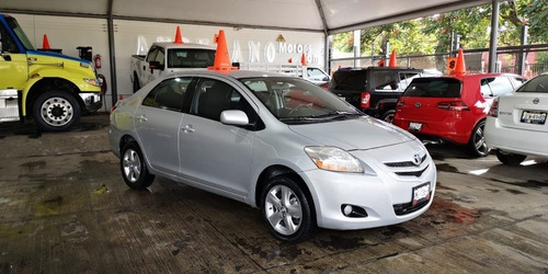 Imagen 12 de 15 de Toyota Yaris 2008 1.5 Sedan Premium 5vel Aa Ee Ra Mt