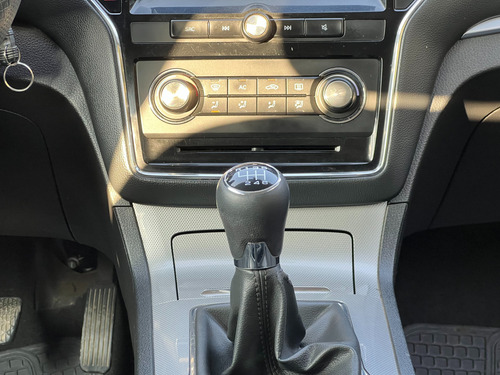 MG RX5 1.5 Com Mt