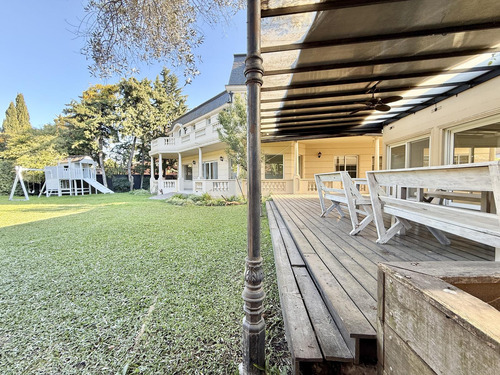 Importante Casa En Venta - Barrio Privado Las Victorias