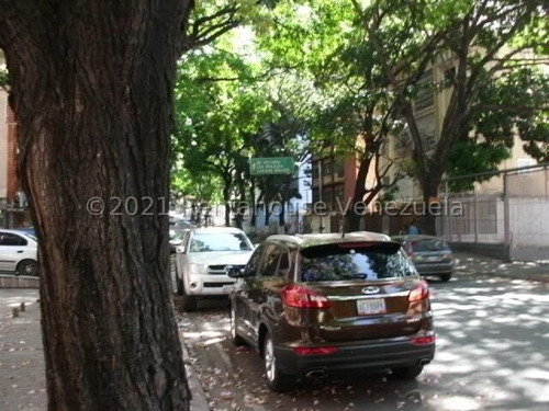 Imagen 12 de 14 de Ramiro E. Ruiz Vende Local Los Chaguaramos Mls #21-25004