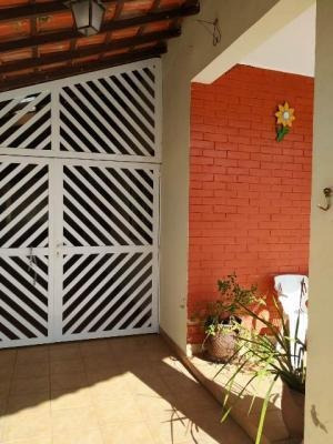 Casa No Loty Em Itanhaém, Ficando Lado Praia À 90m Do Mar
