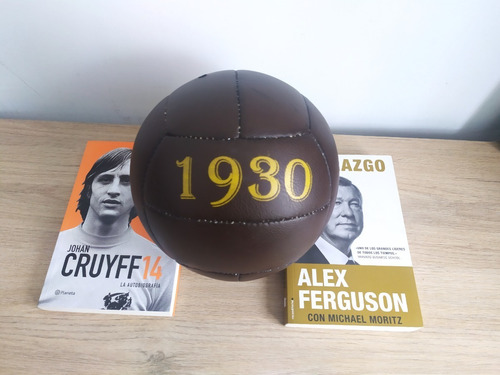 Libros De Fútbol+replica Balón 1930