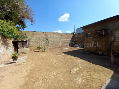 En Venta Amplia Casa En Coro
