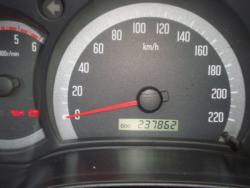 Imagen 1 de 11 de Isuzu Dmax 2009 Impecable 4x2 Aire Acondicionado 240,000km