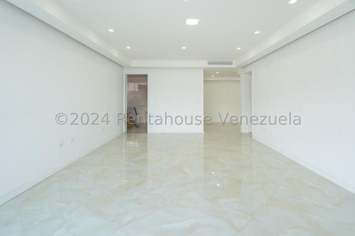 Casa En Venta En Cumbres De Curumo Mls #24-26309