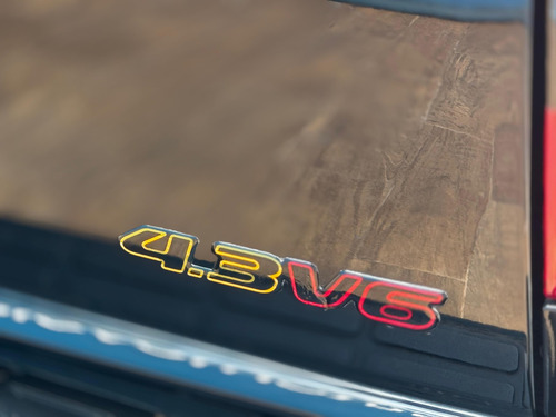 Chevrolet Blazer 4.3 SFI DLX EXECUTIVE 4X2 V6 12V GASOLINA 4P AUTOMÁTICO