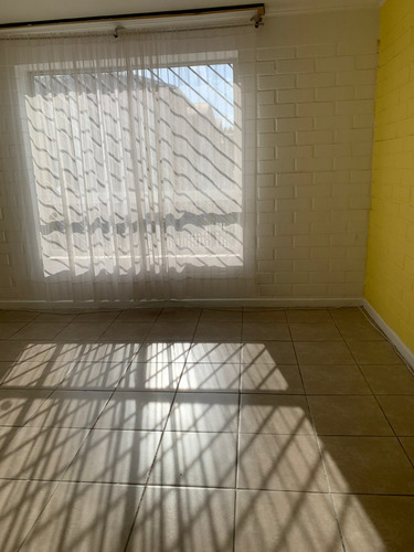 Arriendo Linda Casa, Lomas De Paine.