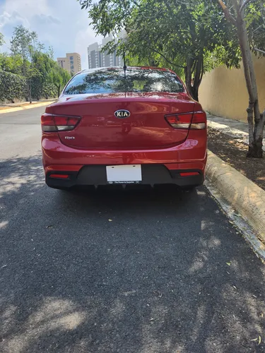 Kia Rio 1.6 L Sedan At
