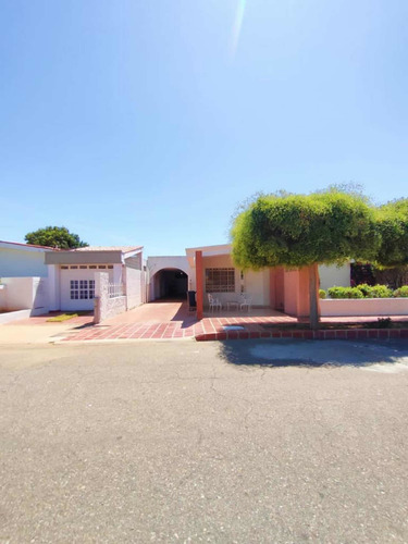Imagen 3 de 16 de Casa Venta Rosal Sur