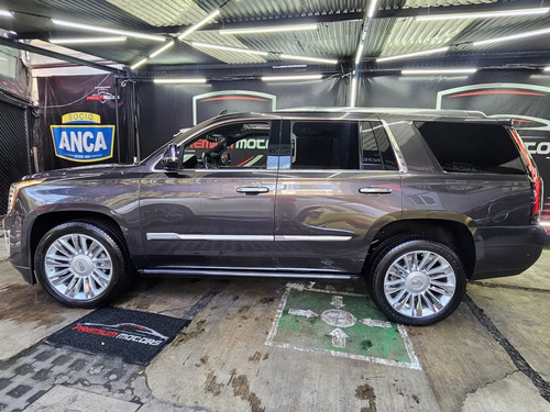 Cadillac Escalade ESV 6.2 Platinum At