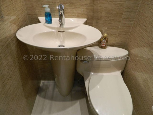 Imagen 13 de 14 de Prado De Maria Alquila Edificio Mls #23-3542