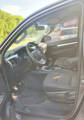 Toyota Hilux 2.8 Cd Sr 177cv 4x4 2016