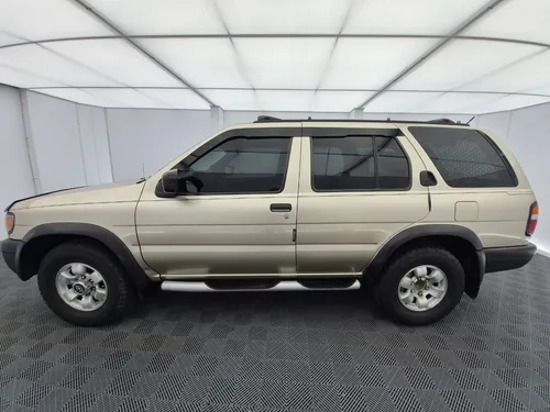 Nissan Pathfinder 3.3 R50 Std