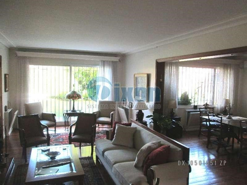 Casa  En Venta Ubicado En Beccar, San Isidro, G.b.a. Zona Norte