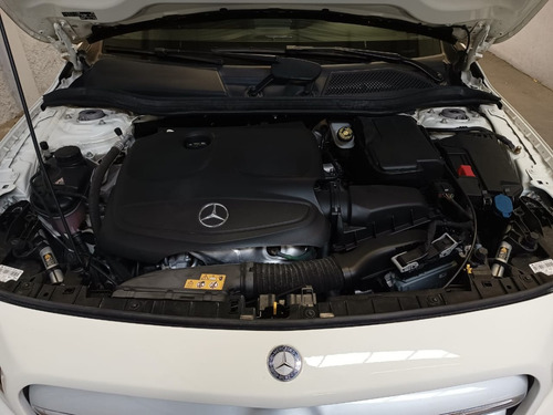 Mercedes-Benz Clase GLA 1.6 Gla200 Urban 156cv