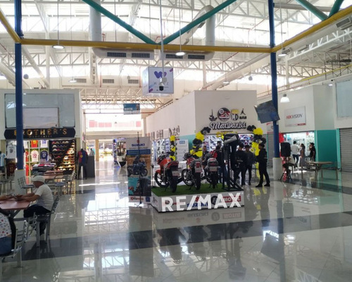 Re/max 2mil Vende, Local, Centro Comercial Mercado La Isla, Mariño, Isla De Margarita.