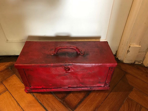 Vintage! Caja De Herramientas De Hierro Antigua Restaurada.