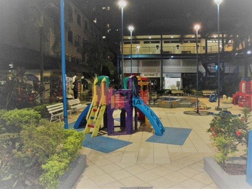Imagem 2 de 11 de Loja À Venda, 50 M² Por R$ 1.450.000,00 - Freguesia (jacarepaguá) - Rio De Janeiro/rj - Lo0035