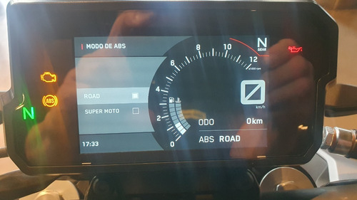 Imagen 4 de 22 de Duke 390 0km 2023 Stock Solo Dni Financia A Tna 0% Ktm