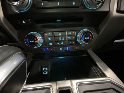 Imagen 20 de 24 de Ford F-150 Platinum Ktcb36