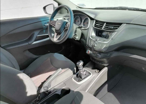 Imagen 8 de 10 de Chevrolet Aveo 2018 4p Ltz L4/1.5 Man